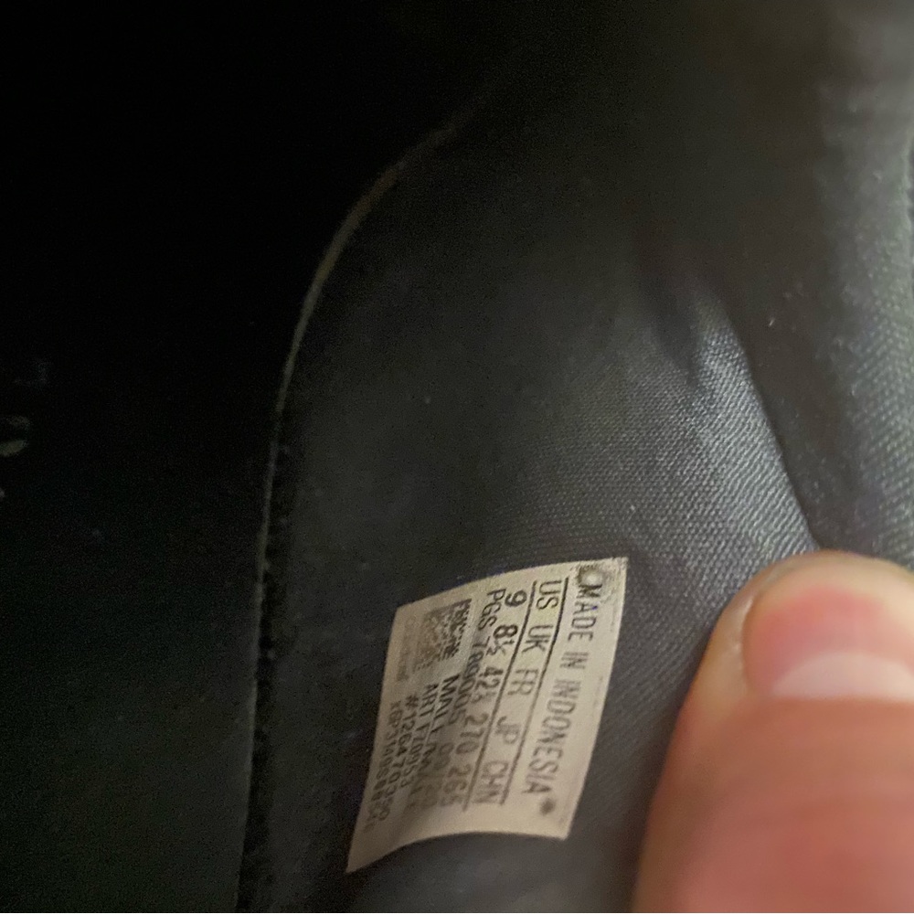 Adidas - Picture 4 of 5